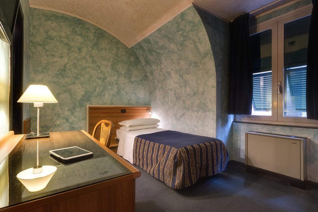 Hotel Europa Genova Eksteriør bilde